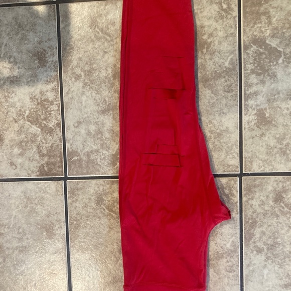 Zyia Active Red Leggings - Picture 4 of 5